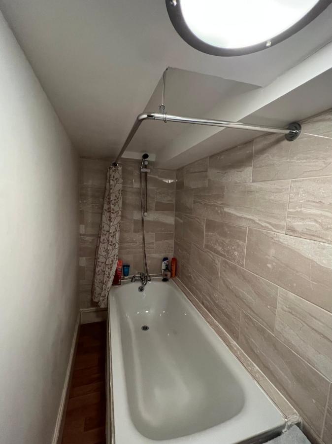 Comfy Apartment - Finchley Road London Eksteriør bilde
